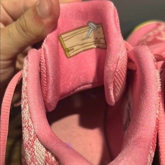 SpongeBob SquarePants x Kyrie 5 EP 'Patrick - Picture 6 of 9